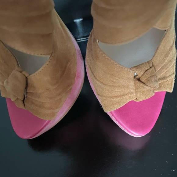 Hot pink and tan heels - Picture 6 of 8
